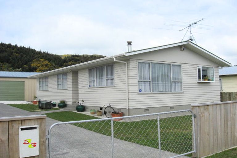 Photo of property in 36 Berkeley Road, Wainuiomata, Lower Hutt, 5014