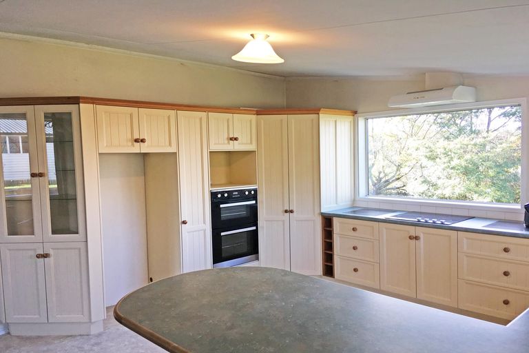 Photo of property in 14 Bluff Hill Road, Waianakarua, Oamaru, 9495