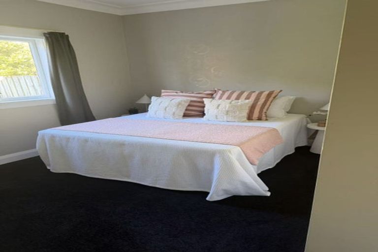 Photo of property in 21 Burrows Avenue, Karori, Wellington, 6012