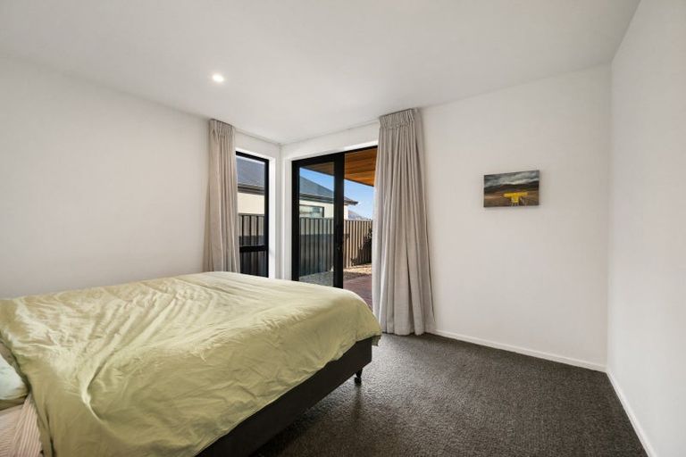 Photo of property in 6 Mcneil Crescent, Wanaka, 9305