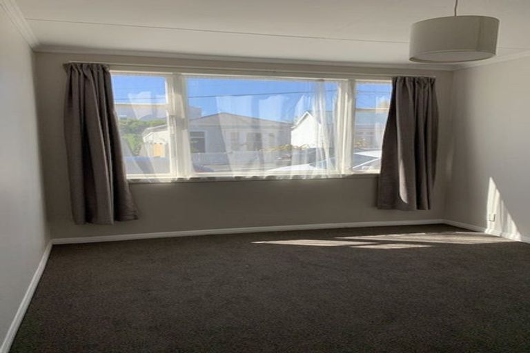 Photo of property in 16 Normanby Street, Newtown, Wellington, 6021