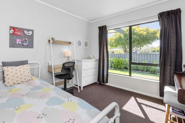 Photo of property in 39 Whiting Crescent, Greenmeadows, Napier, 4112