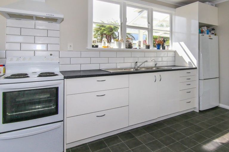 Photo of property in 23 Colvin Street, Westport, 7825