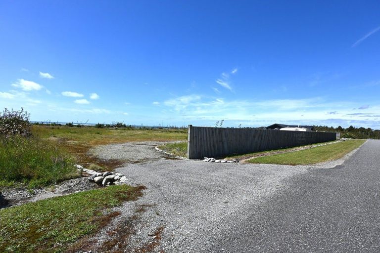 Photo of property in 6 Takutai Terrace, Ruatapu, 7883