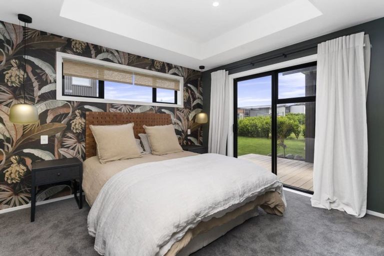 Photo of property in 45 Te Ara Kawakahia, Waikanae, 5036