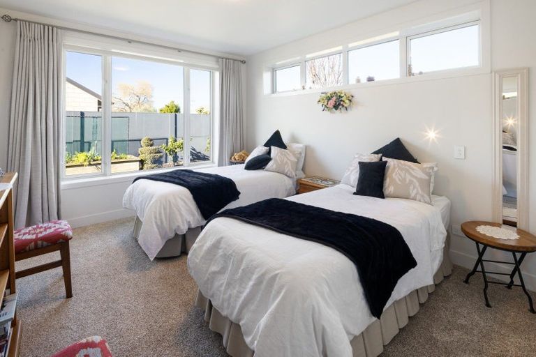 Photo of property in 1 Baxter Michael Crescent, Cambridge, 3434