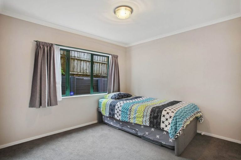 Photo of property in 5 Hoya Court, Henderson, Auckland, 0610