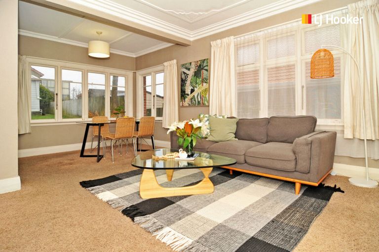 Photo of property in 98 Middleton Road, Kew, Dunedin, 9012