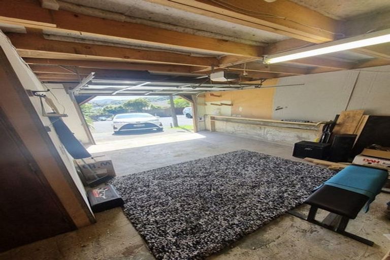 Photo of property in 10 Swadel Way, Karori, Wellington, 6012