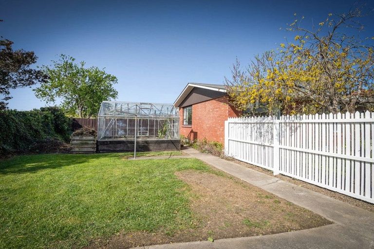 Photo of property in 23 Marlene Street, Casebrook, Christchurch, 8051