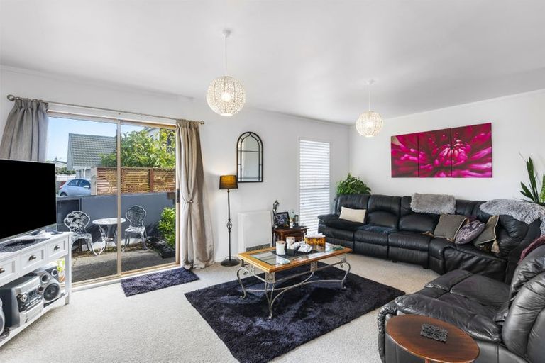 Photo of property in 25b Olive Terrace, Paraparaumu Beach, Paraparaumu, 5032
