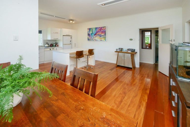 Photo of property in 10 Ormond Road, Hospital Hill, Napier, 4110