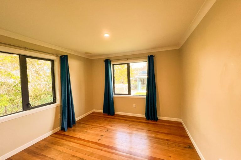 Photo of property in 45 Gillespies Road, Birchville, Upper Hutt, 5018