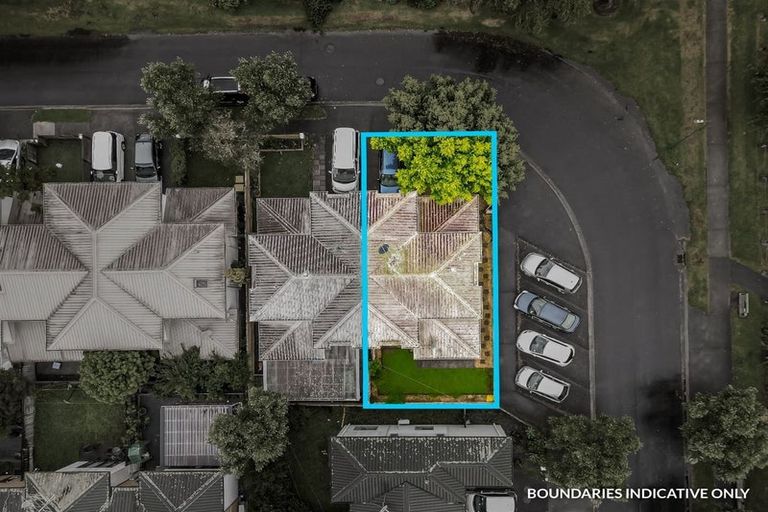 Photo of property in 37 Verdale Circle, Glen Eden, Auckland, 0602