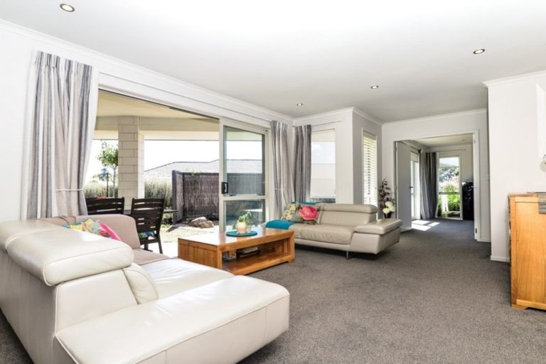 Photo of property in 23 Plescher Crescent, Leamington, Cambridge, 3432