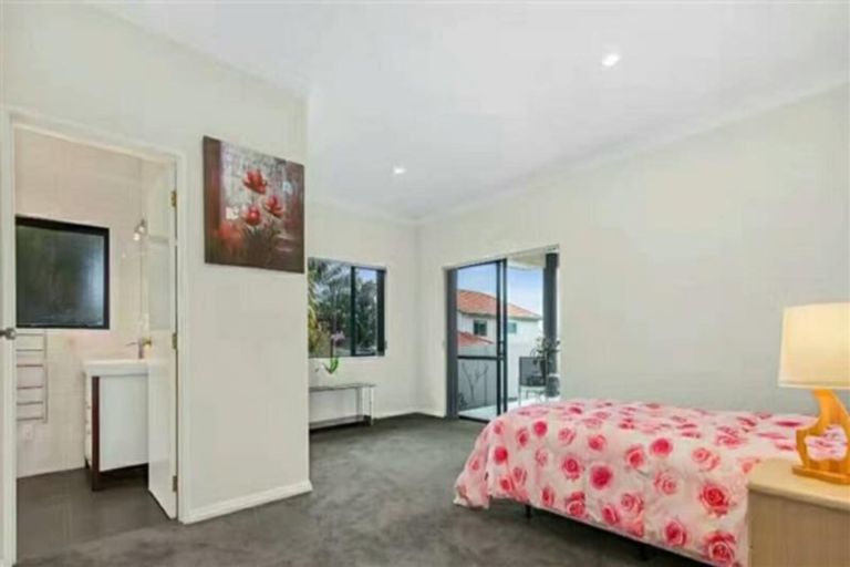 Photo of property in 32 Westerham Drive, Dannemora, Auckland, 2016