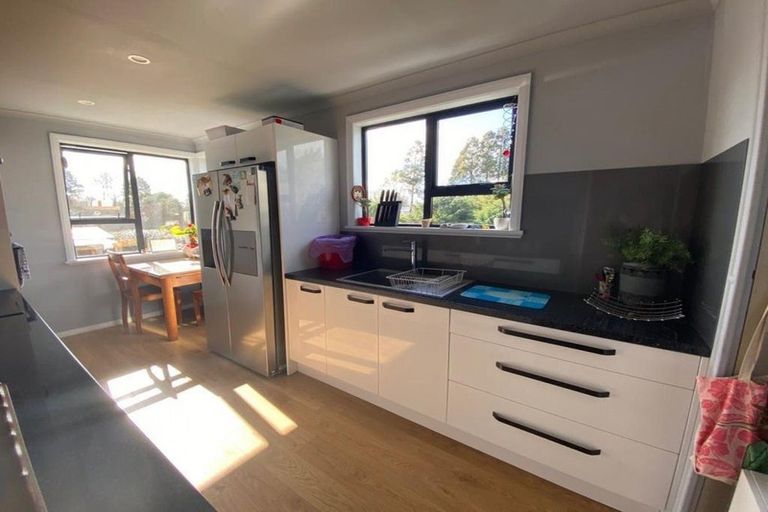 Photo of property in 28 Warwick Road, Stratford, 4332