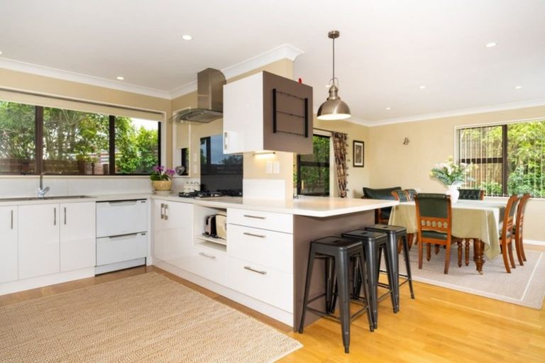 Photo of property in 57 Puflett Road, Havelock North, 4130