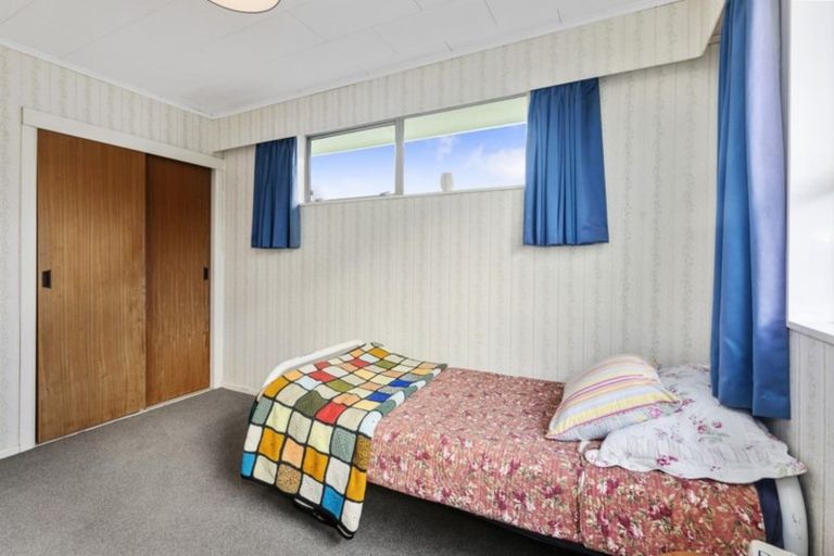 Photo of property in 5 George Street, Stokes Valley, Lower Hutt, 5019
