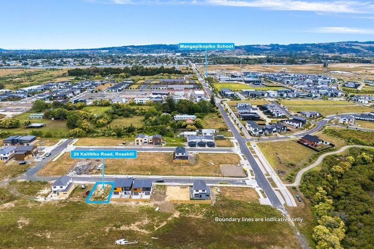 Photo of property in 20 Kaititiko Road, Rosehill, 2113