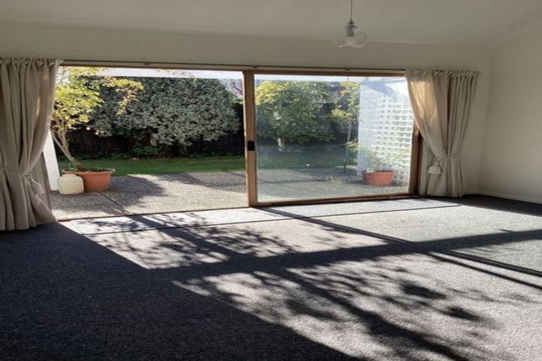 Photo of property in 1/73a Garreg Road, Bryndwr, Christchurch, 8052