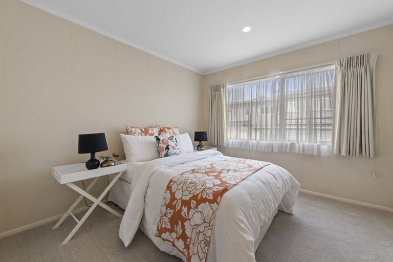 Photo of property in 176 Bucklands Beach Road, Bucklands Beach, Auckland, 2012