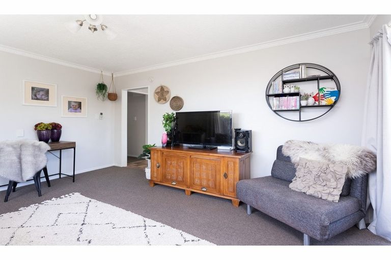 Photo of property in 1/4 Glenys Place, Broomfield, Christchurch, 8042
