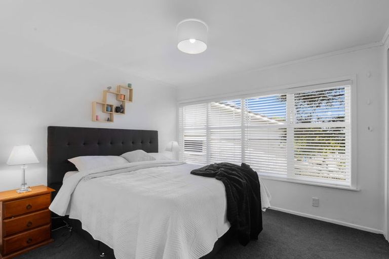 Photo of property in 3/29 Manuka Road, Bayview, Auckland, 0629