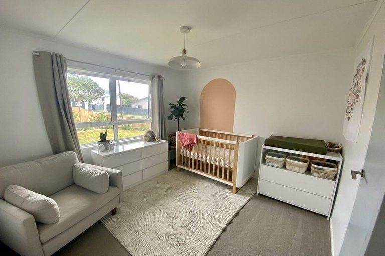 Photo of property in 9 Invercargill Drive, Kelson, Lower Hutt, 5010