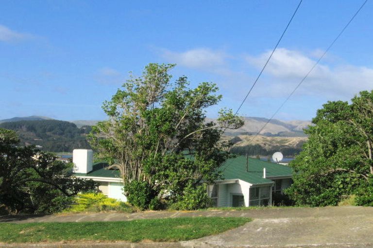Photo of property in 91 Matatiro Street, Titahi Bay, Porirua, 5022