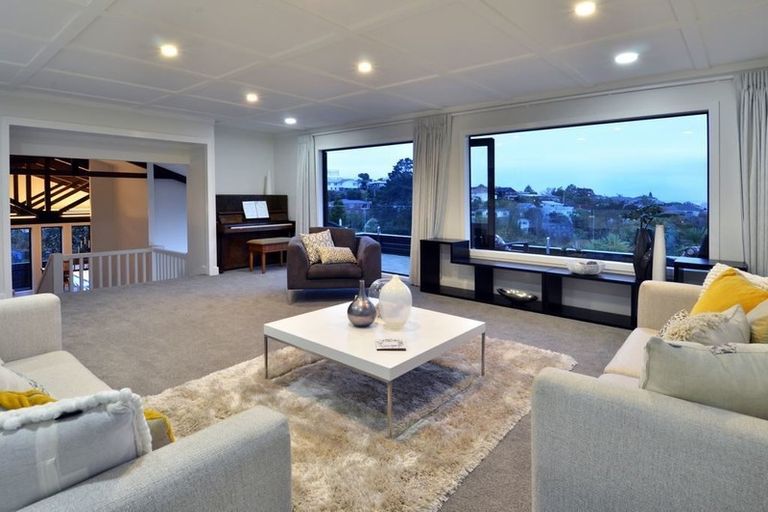 Photo of property in 73 Braemar Road, Castor Bay, Auckland, 0620