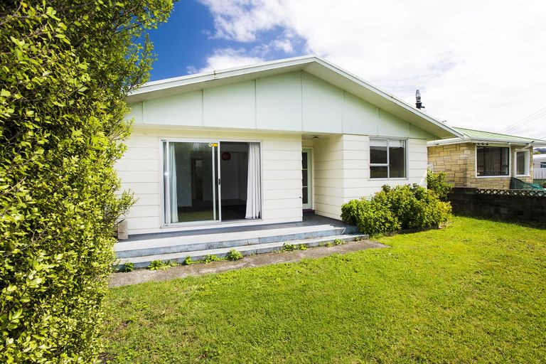 Photo of property in 72 Tyndall Road, Outer Kaiti, Gisborne, 4010