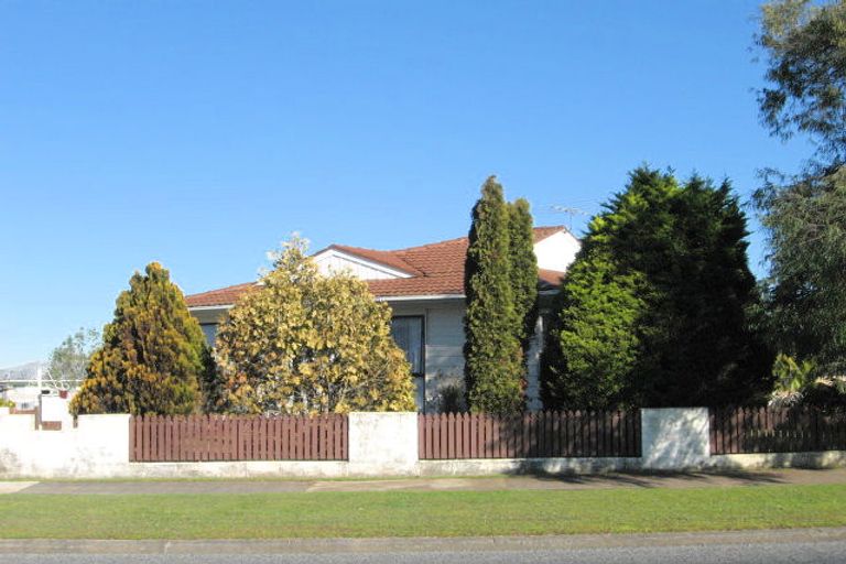 Photo of property in 11 Dominion Road, Papakura, 2110