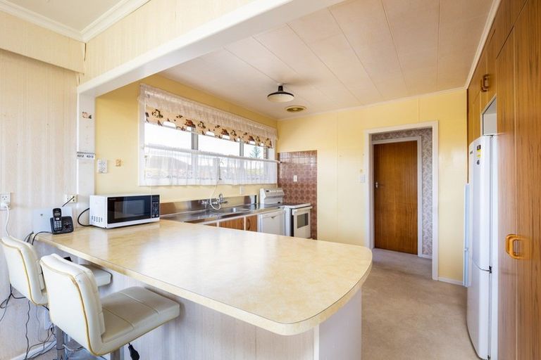 Photo of property in 40 Nevada Drive, Merrilands, New Plymouth, 4312