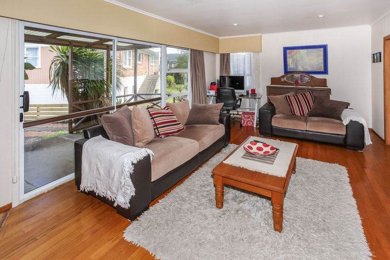 Photo of property in 42 George Street, Waiuku, 2123