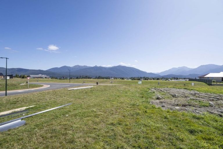 Photo of property in 1 Millar Place, Te Anau, 9679