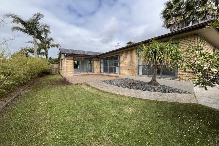Photo of property in 1 Aviara Court, Northpark, Auckland, 2013