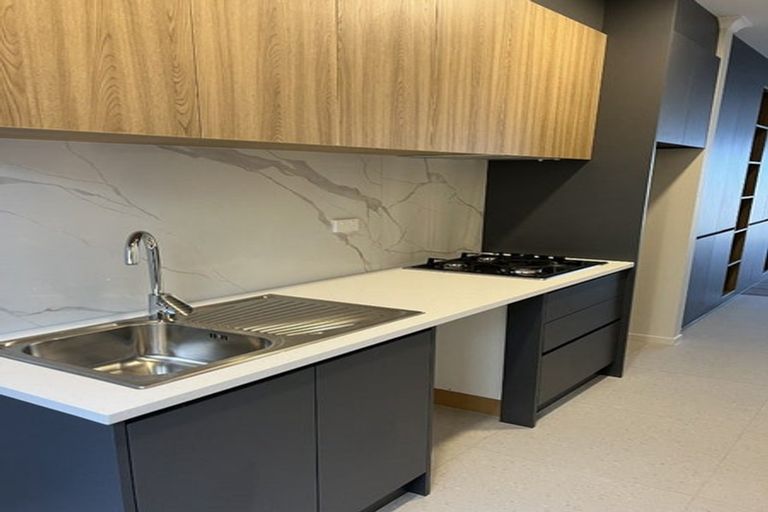 Photo of property in 28 Ballyalton Crescent, Flat Bush, 2019