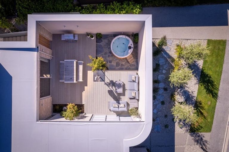 Photo of property in 16 Advance Terrace, Arrowtown, 9302