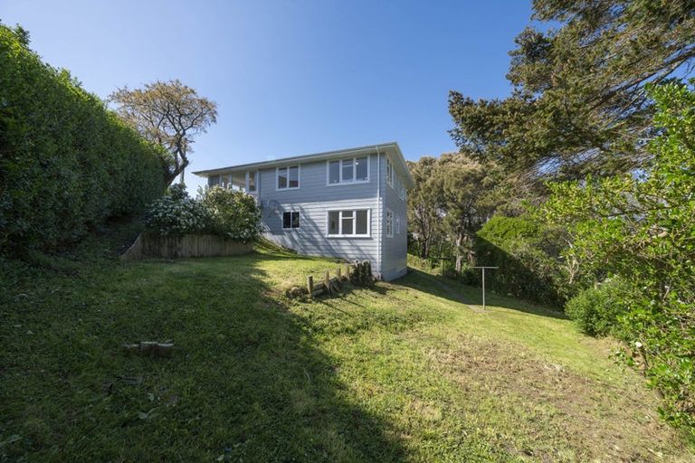 Photo of property in 33 Castor Crescent, Cannons Creek, Porirua, 5024