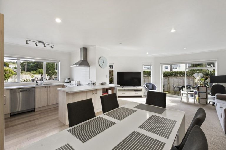 Photo of property in 41 Elizabeth Street, Orewa, 0931