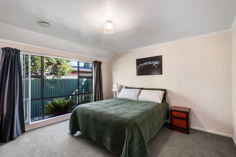 Photo of property in 2/611 Roberts Street, Hastings, 4122
