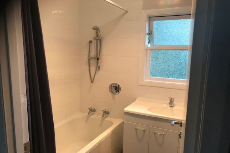 Photo of property in 9 Tern Place, Hokowhitu, Palmerston North, 4410