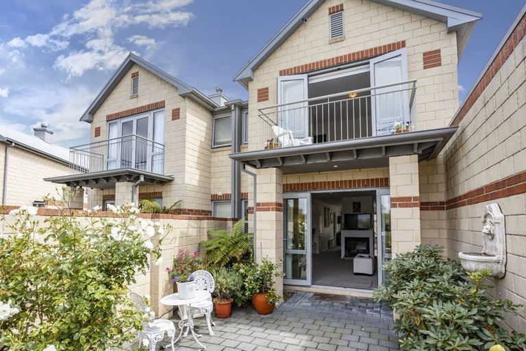 Photo of property in 10 Waterford Avenue, Northwood, Christchurch, 8051