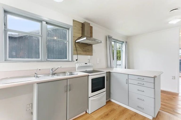 Photo of property in 49 Polson Street, Castlecliff, Whanganui, 4501