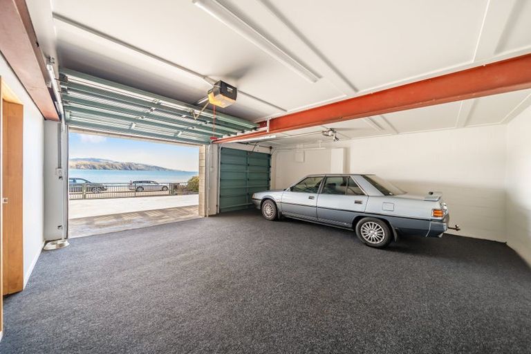 Photo of property in 47 Moana Road, Plimmerton, Porirua, 5026