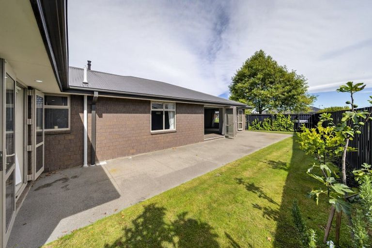 Photo of property in 7 Carradale Avenue, Broomfield, Christchurch, 8042