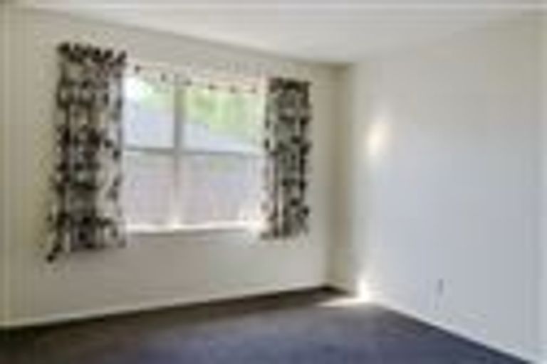 Photo of property in 39 Chesterfield Mews, Russley, Christchurch, 8042