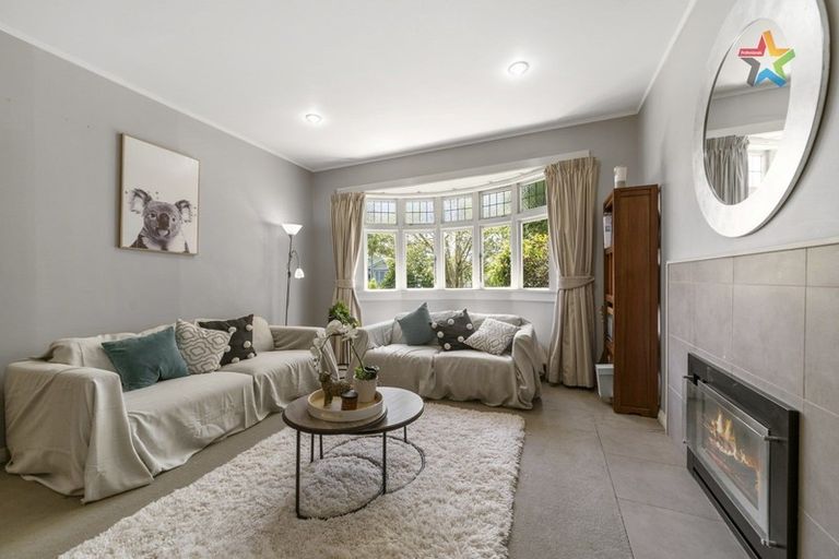 Photo of property in 10a Heath Grove, Waiwhetu, Lower Hutt, 5010