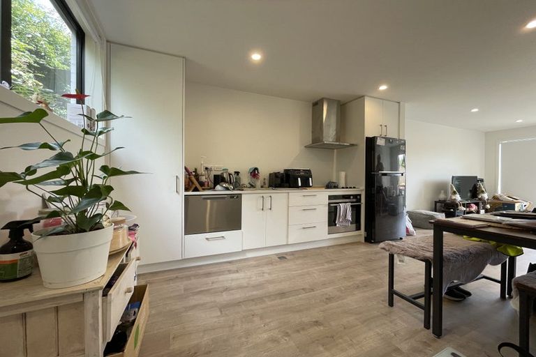 Photo of property in 15/12 Tawa Road, Te Atatu Peninsula, Auckland, 0610